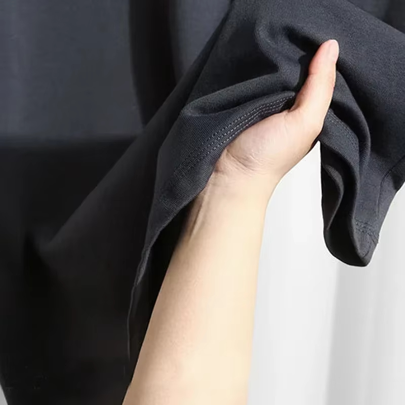 モンタナ山脈レトロデザインハイキングMT Tシャツ マウンテ - Outdoor Adventure Films のレビューと価格